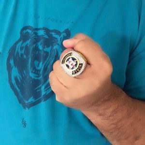 Meet your Posher, Alroy